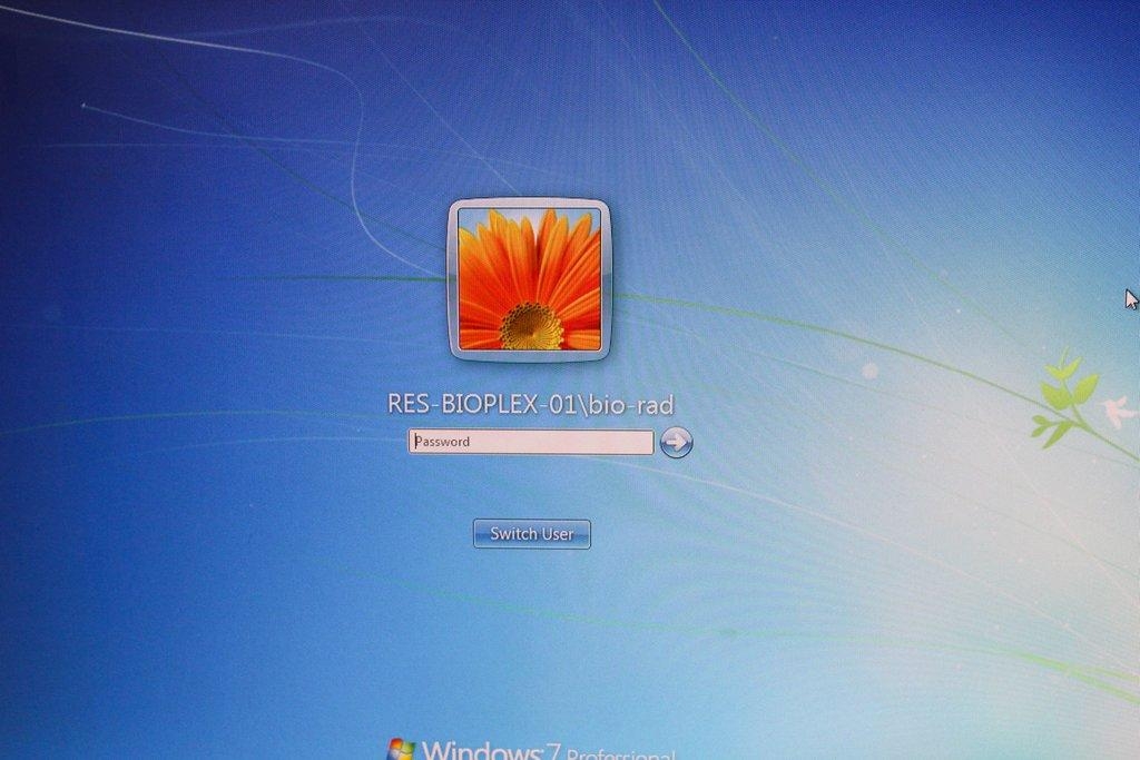 Bio-Rad Luminex Bio-Plex 200 Analyzer Includes Computer Software Functional