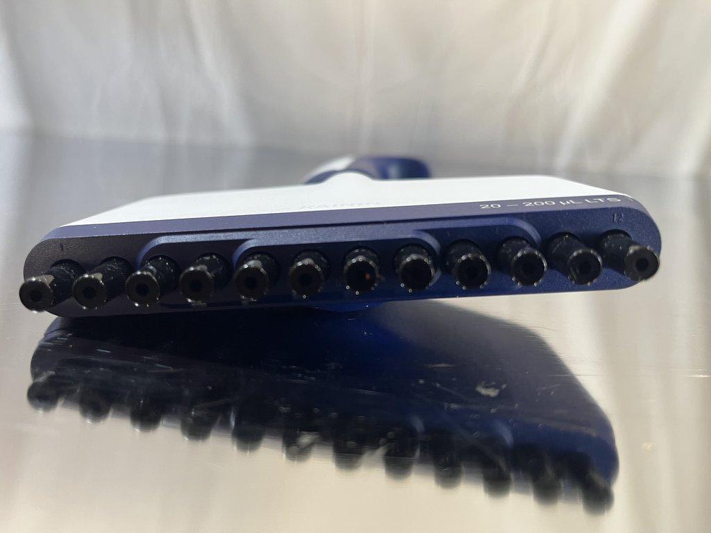 Rainin 12 Channel Pipet-Lite XLS Pipette 20-200uL Multi-channel Lab Tool