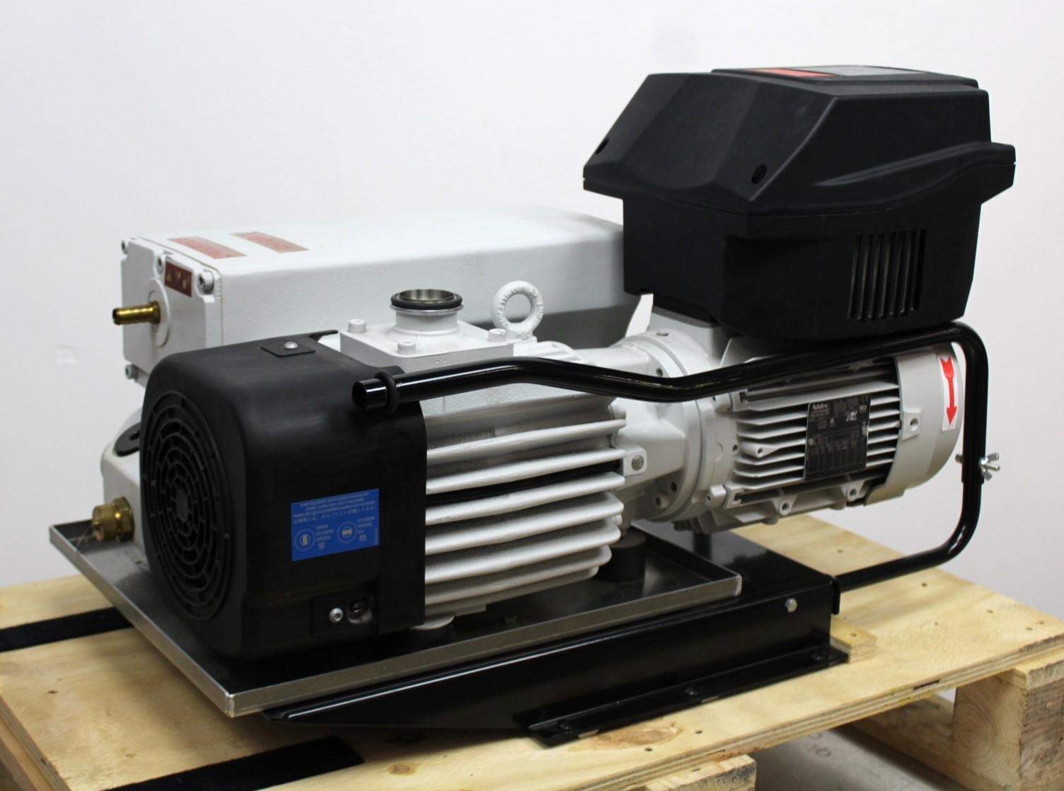 Leybold Sogevac SV 120 BIFC Vacuum Pump for Inert Gas Ranges