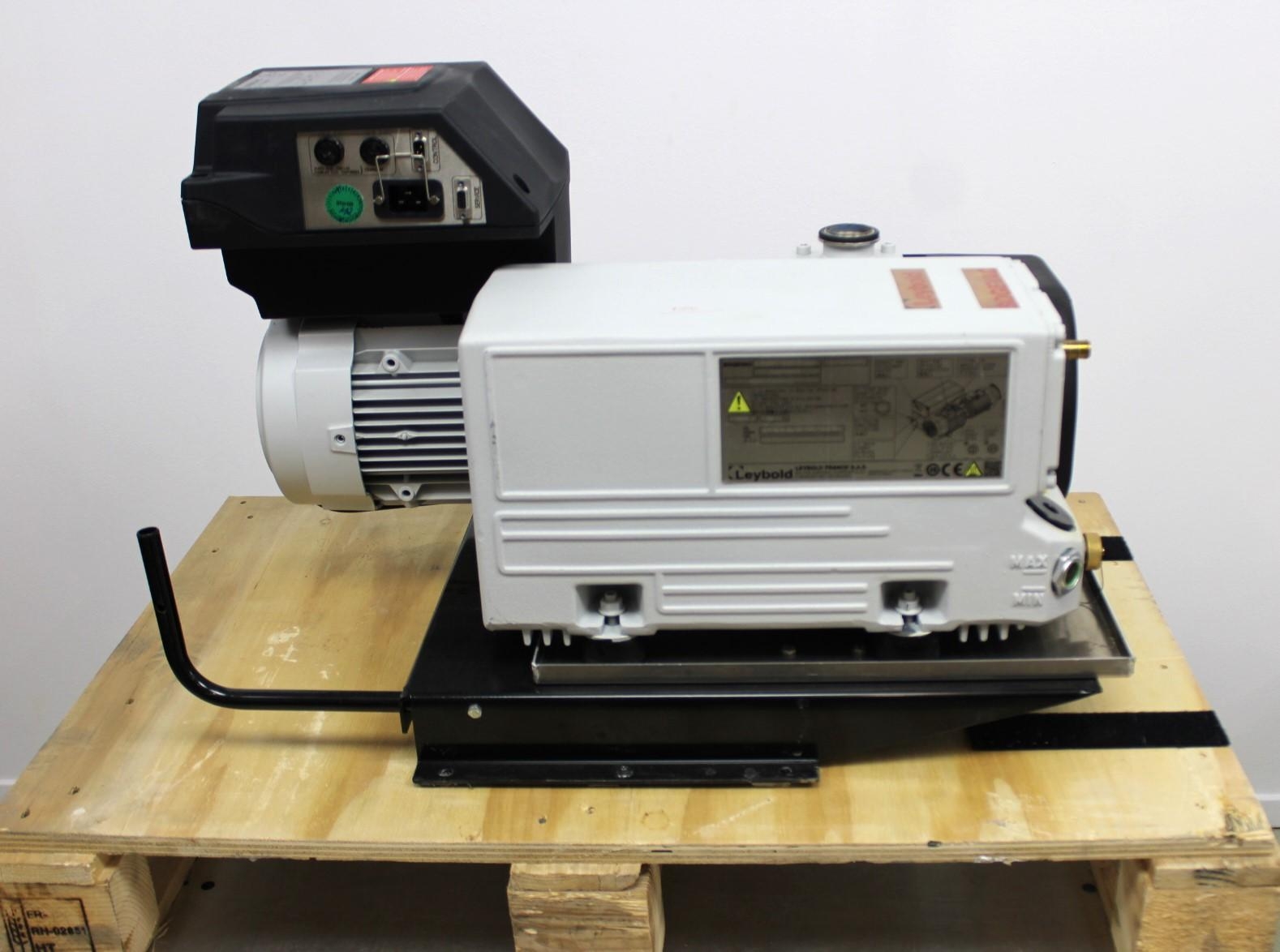 Leybold Sogevac SV 120 BIFC Vacuum Pump for Laboratory Applications