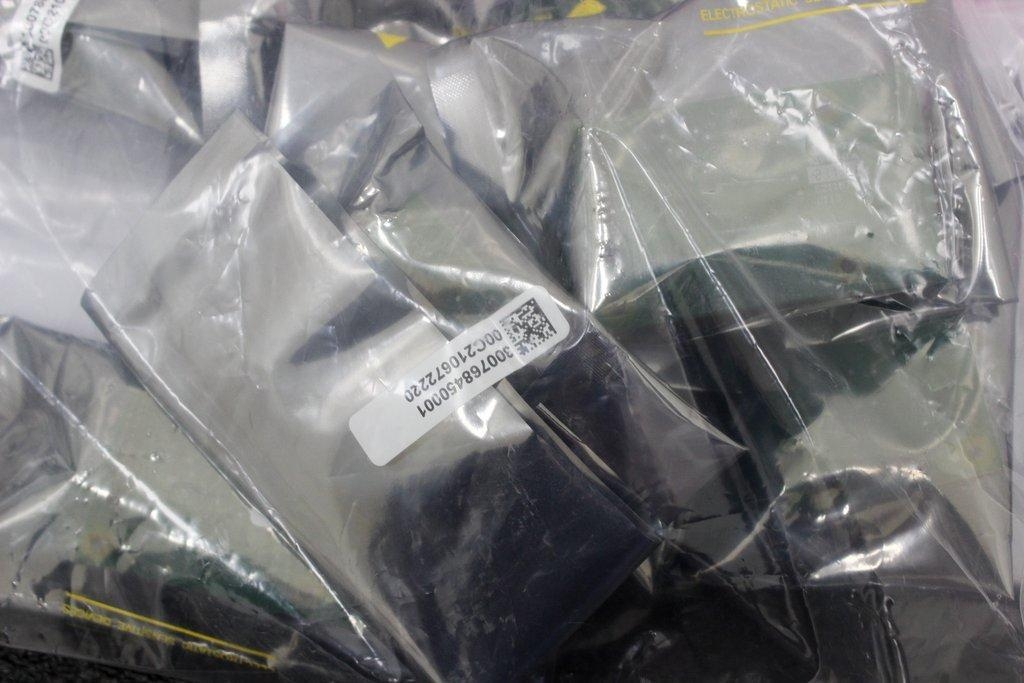 Mettler-Toledo ICS4/ICS6 Bracket Kit Set of 8 New Scratch and Dent