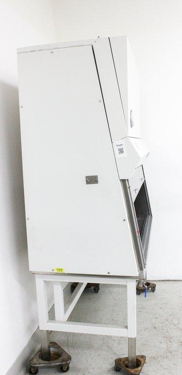 Baker SG503AHE 5ft Biosafety Cabinet Airflow/Ergonomic System
