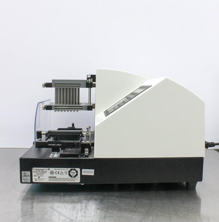 BioTek ELx405 Microplate Washer Cell Washer Powers On Operational