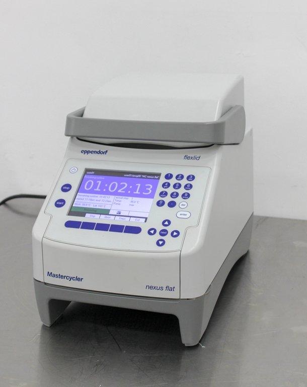 Eppendorf Mastercycler nexus flat PCR Thermal Cycler Touchscreen 100-130V