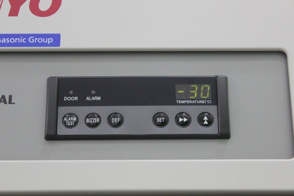 Sanyo MDF-U731M Biomedical Freezer -30C Cold Storage Unit