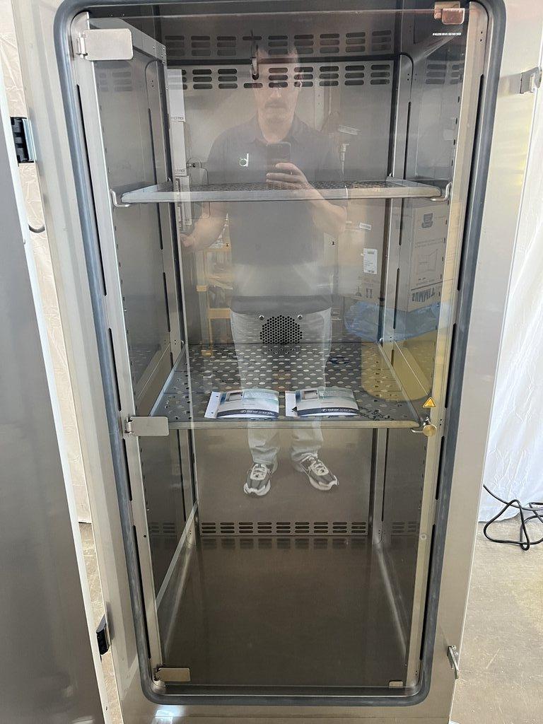 Thermo 51031569 Isotemp Peltier Low Temp Incubator for Laboratory Use