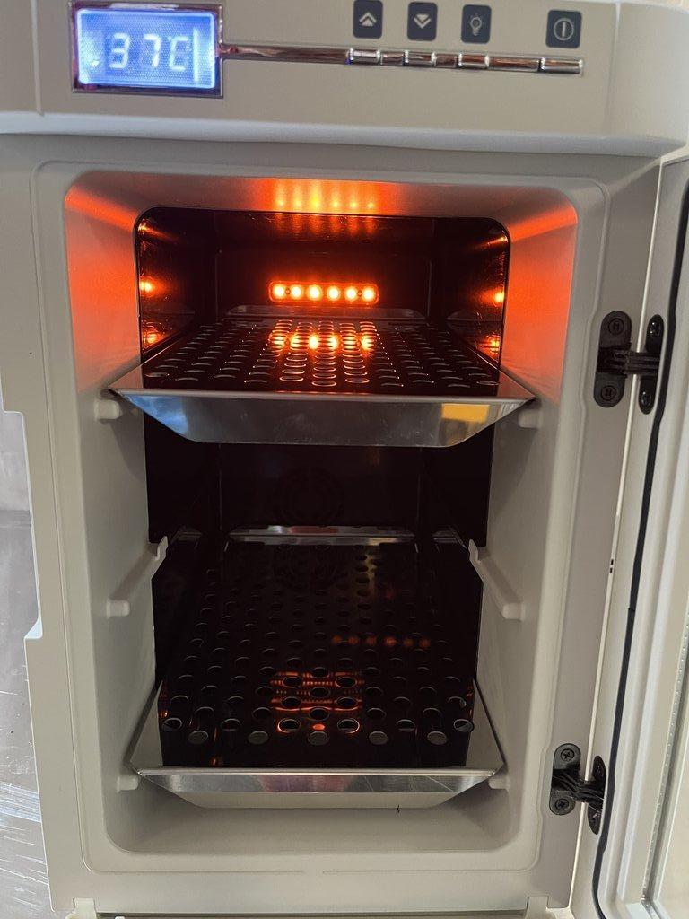 Thermo Heratherm IMC18 Incubator - Compact Lab Incubator for Cell Cultures