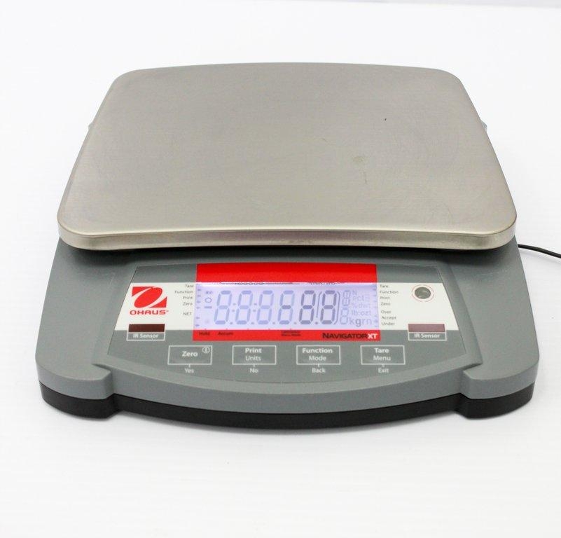 Ohaus NVT3201/1 Navigator Scale Balance 3200G Capacity Lab Equipment