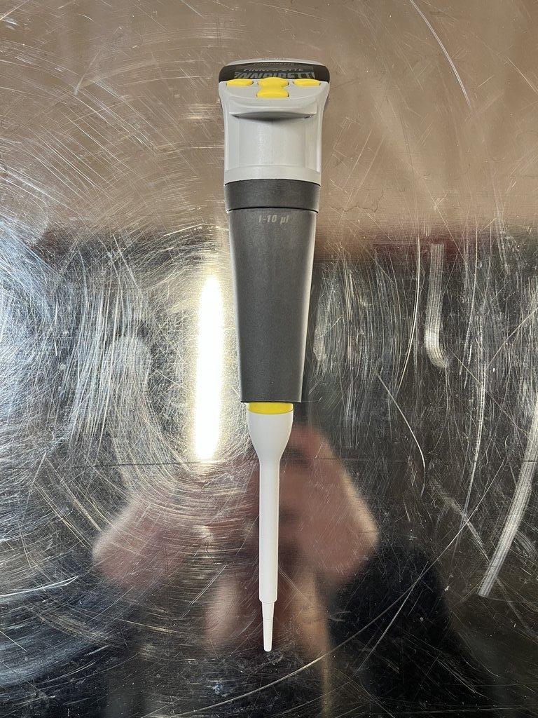 Thermo Scientific Finnpipette Novus 1-10ul Pipettor for Liquid Handling
