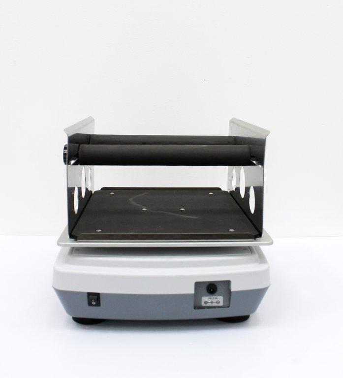 Fisherbrand 88861021 Multiplatform Shaker - Excellent Condition, 100-240V