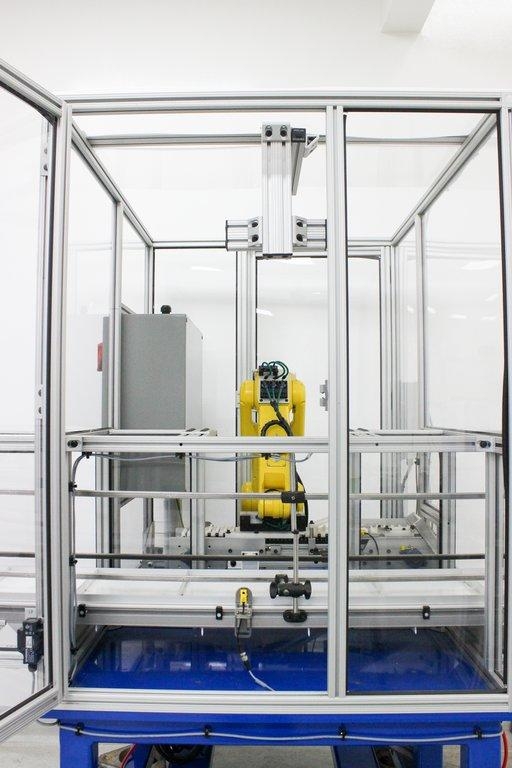 IDI Interactive Pick Place Robot Cell FANUC R-30iB 7kg 6 Axes Industrial