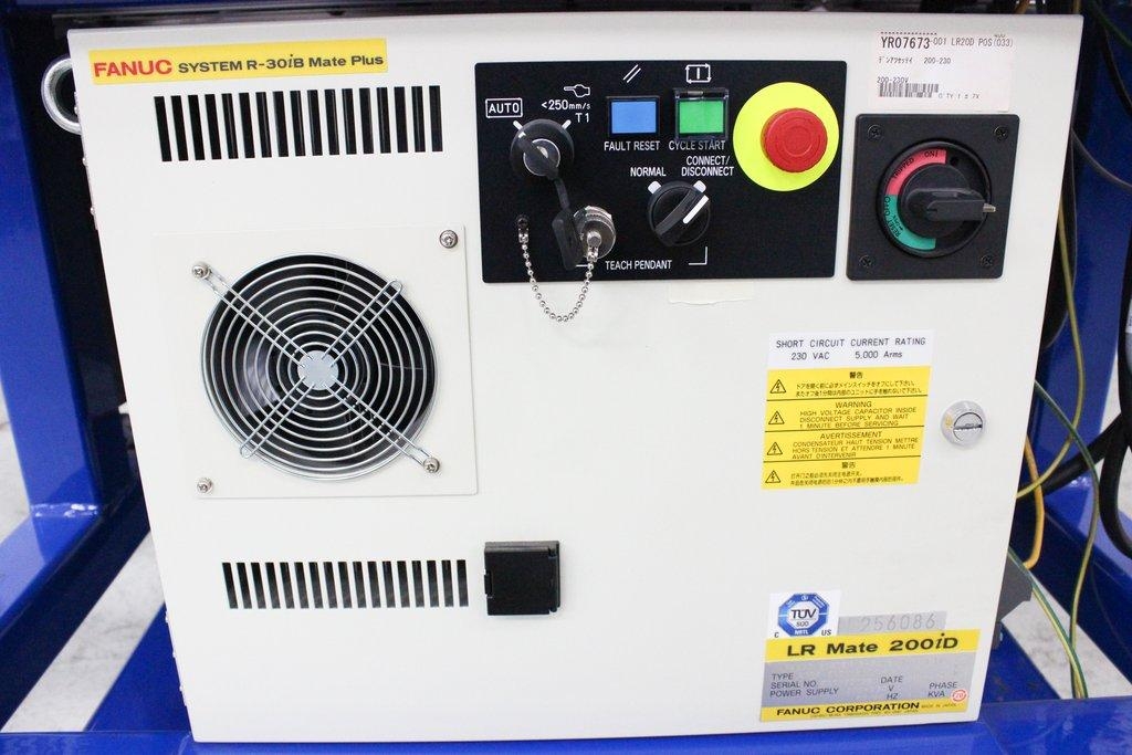 IDI Interactive Pick Place Robot Cell FANUC R-30iB 7kg 6 Axes Industrial