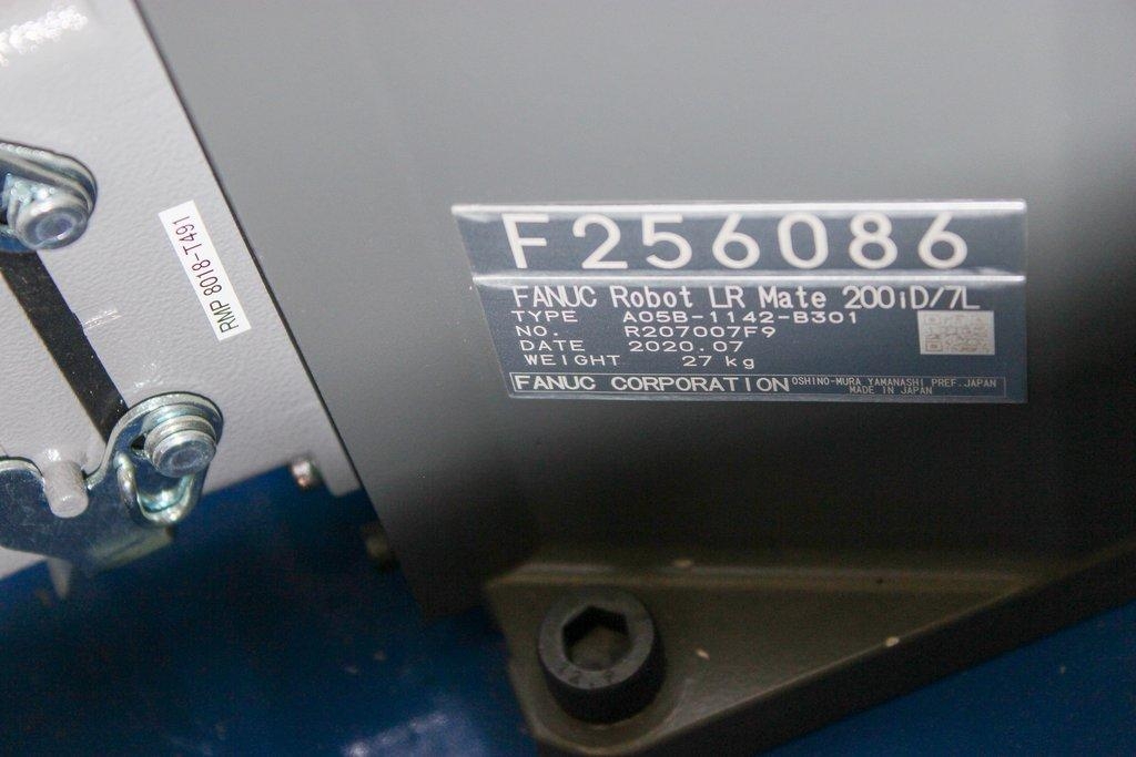 IDI Interactive Pick Place Robot Cell FANUC R-30iB 7kg 6 Axes Industrial