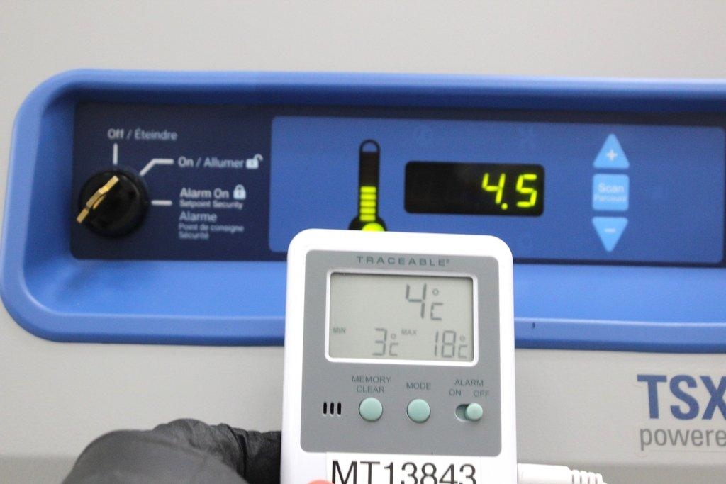 Thermo TSX1205SD Lab Refrigerator V-Drive Tech 11.5 Cu Ft 2-8C