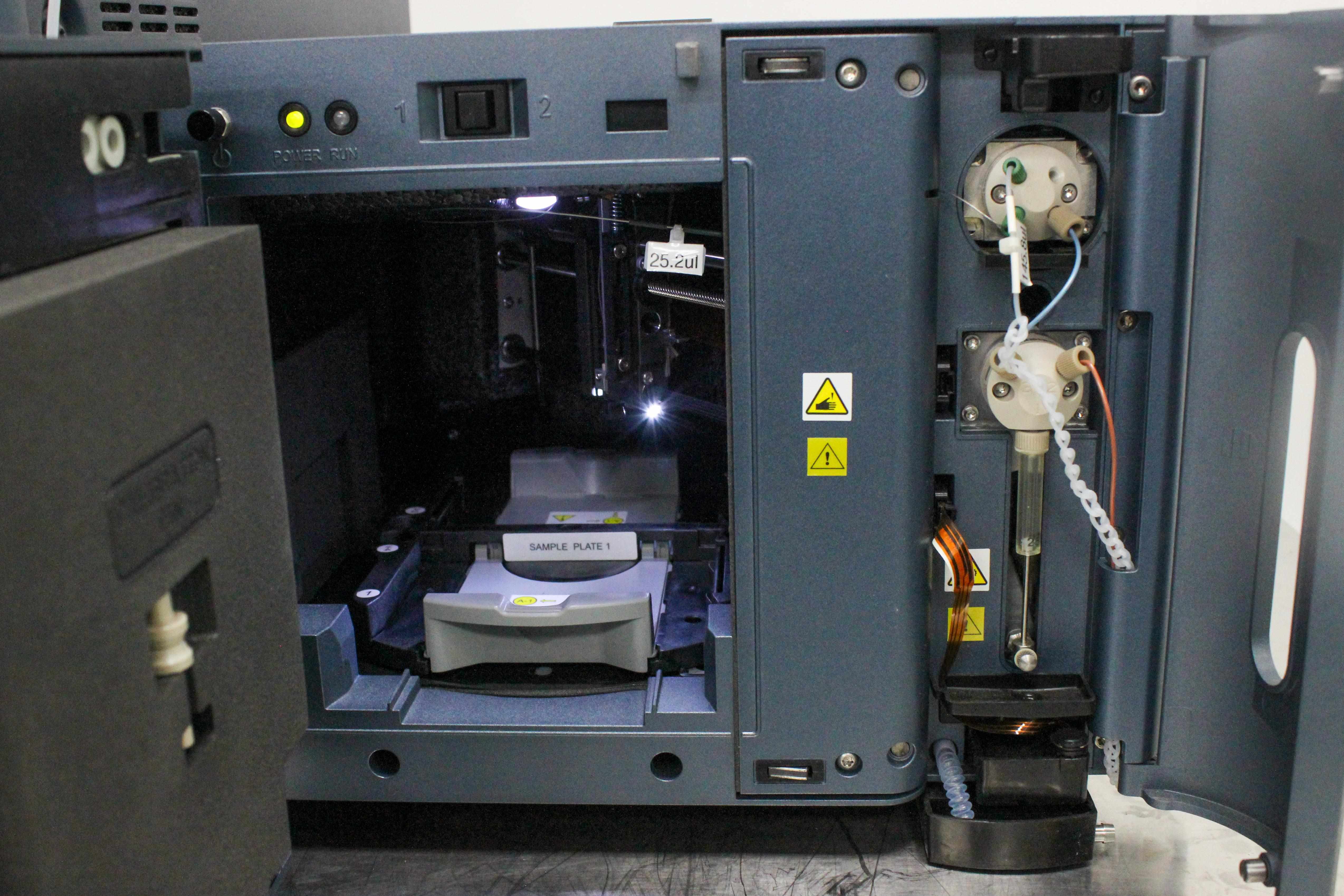 Waters Acquity UPLC H-Class Bio System Protein Peptide Analysis