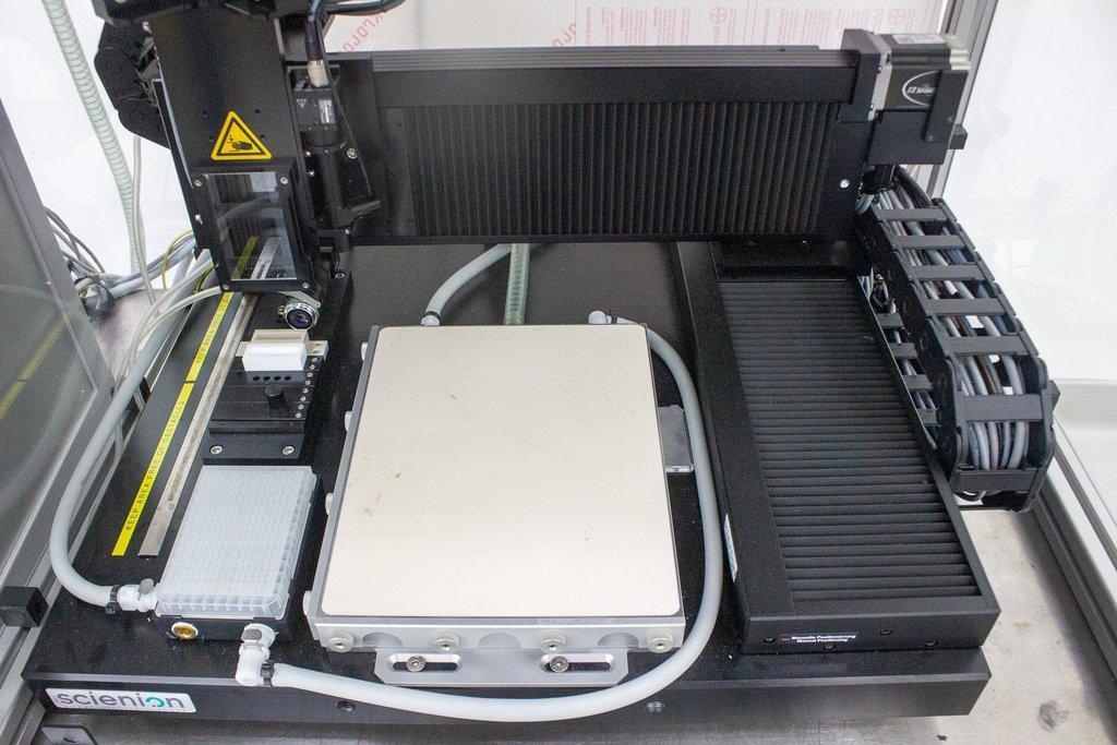 Scienion sciFLEXARRAYER S3 Ultra-Low Volume Liquid Handling Includes Computer