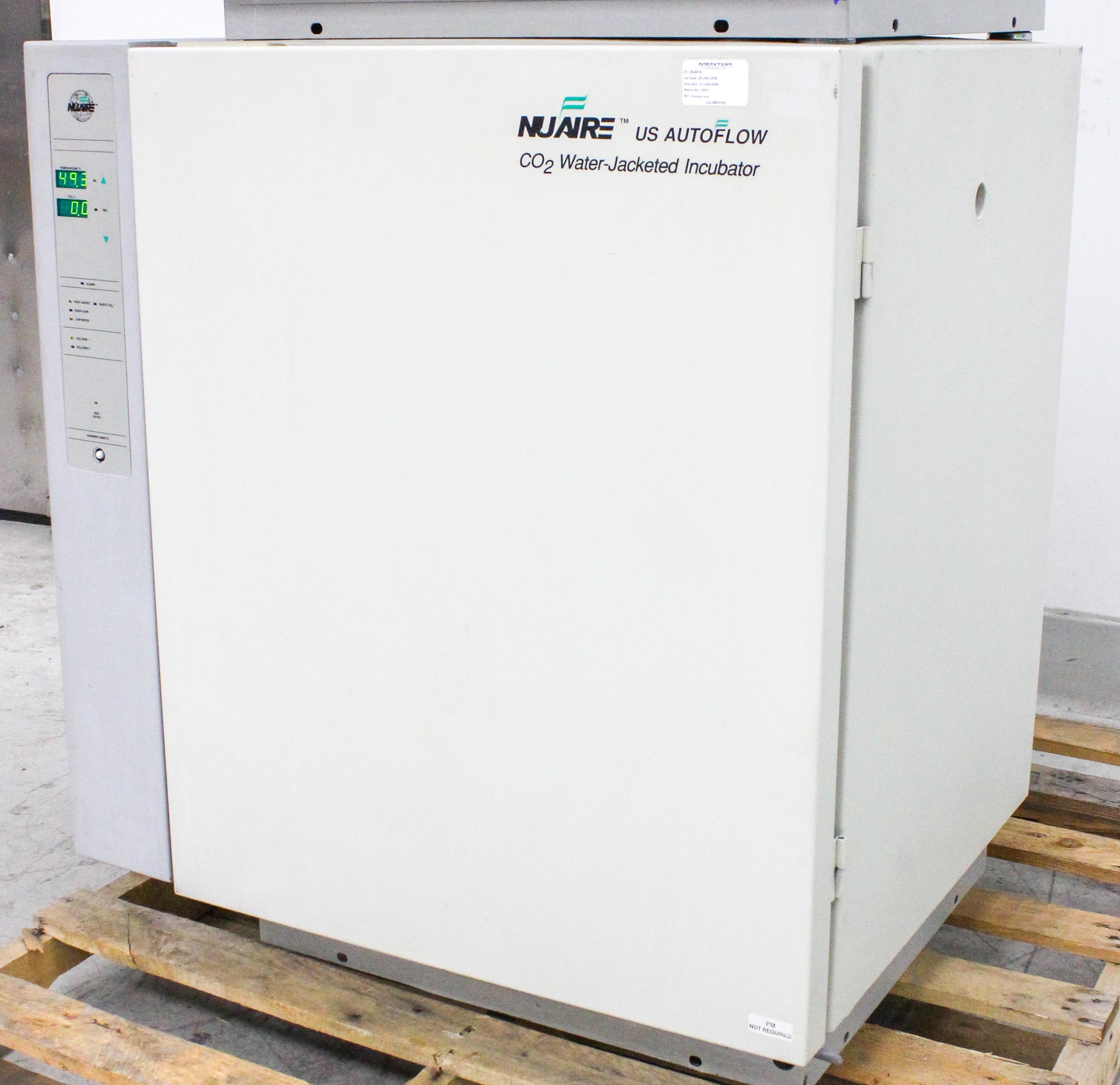NuAire NU-4750 CO2 Water-Jacketed Incubator for In-Vitro Growth