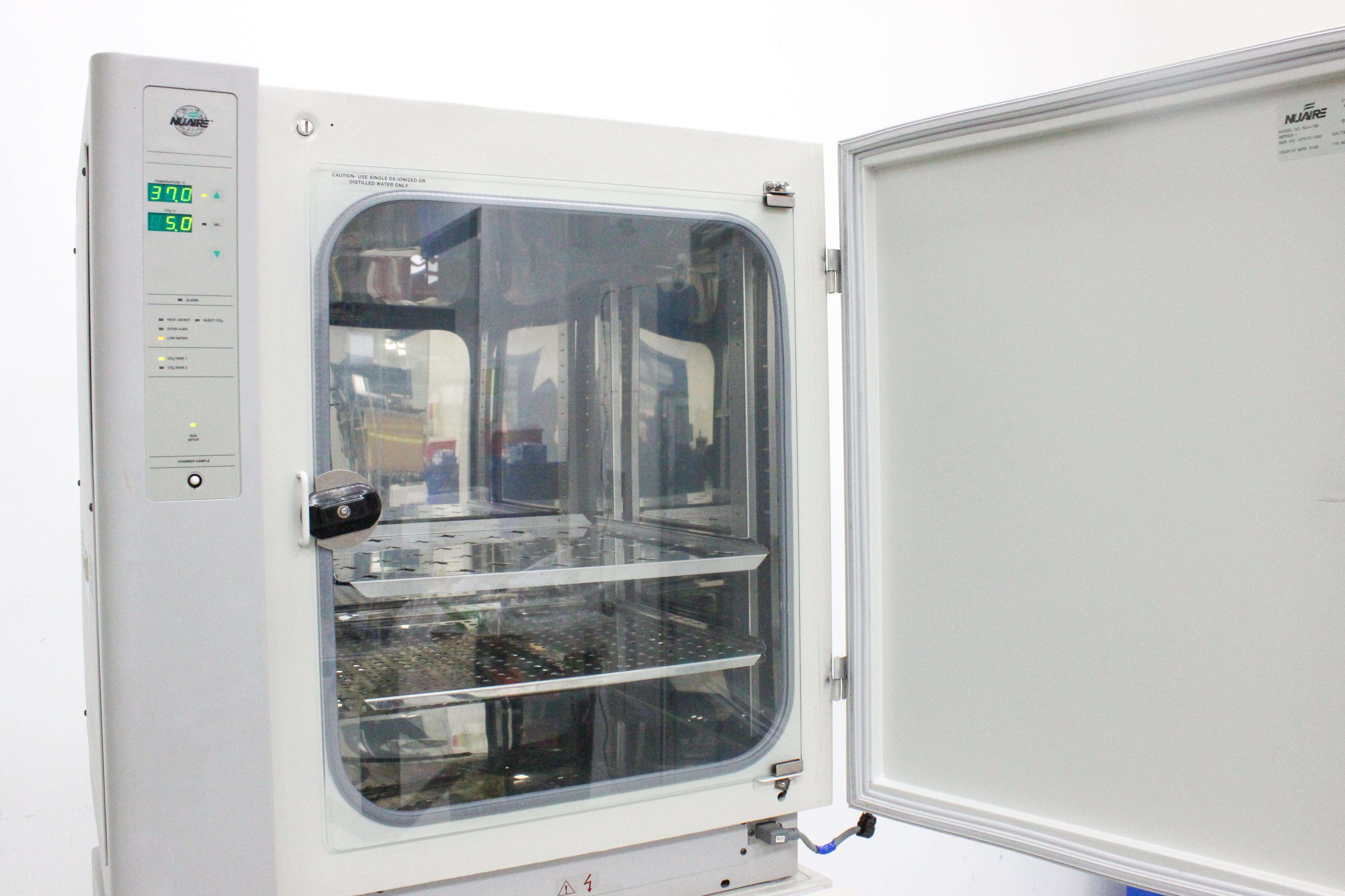 NuAire NU-4750 Dual Stack CO2 Incubator Water-Jacketed 20 Gal Capacity