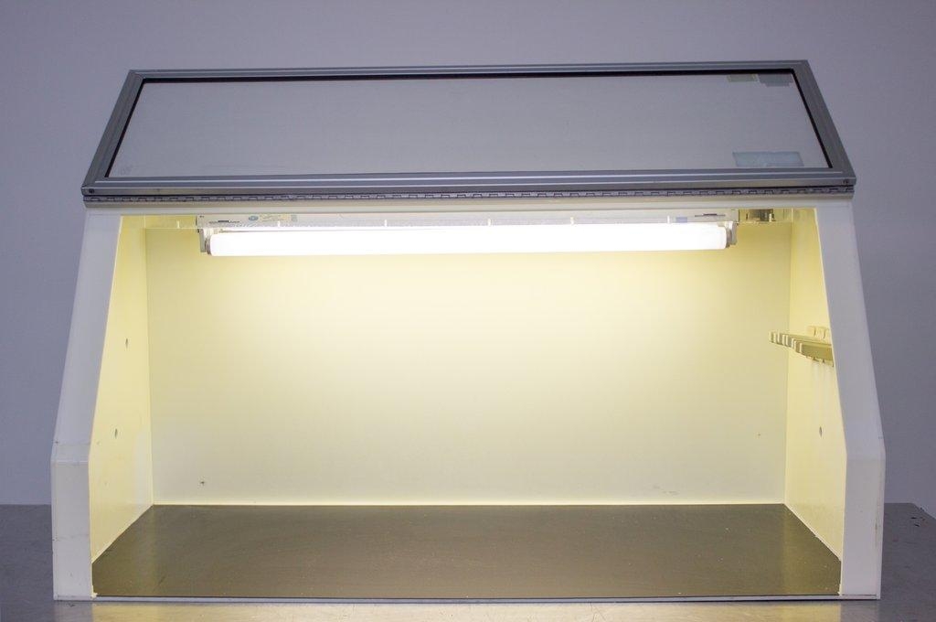 CBS H-048 Electrophoresis Tissue Culture Hood UV/Fluorescence Lamps 120V