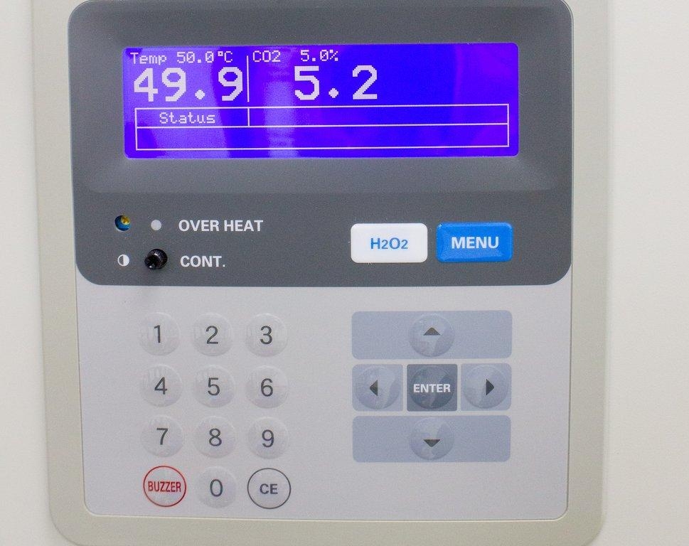 Panasonic MCO-19AICUV-PA CO2 Incubator 170L Precise Control Sterile Conditions