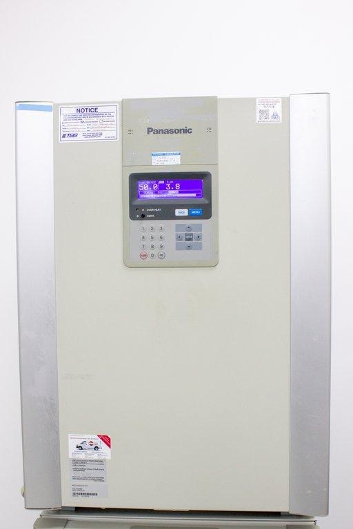 Panasonic MCO-19AICUV-PA CO2 Incubator 170L Precise Control Sterile Conditions