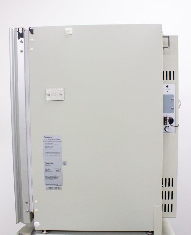 Panasonic MCO-19AICUV-PA CO2 Incubator 170L Precise Control Sterile Conditions