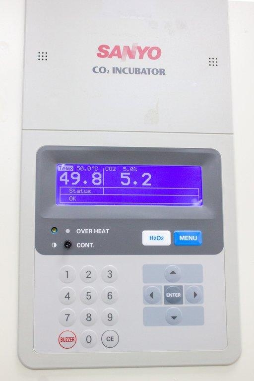 Sanyo MCO-19AIC UV CO2 Incubator Humidity Temperature Control 170L Volume