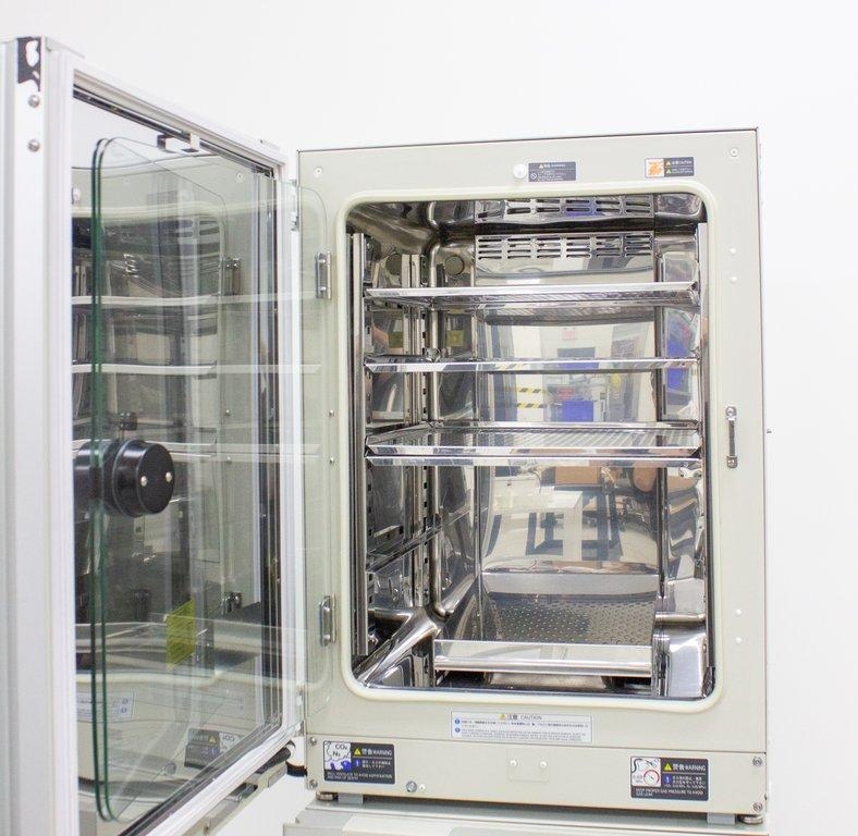 Sanyo MCO-19AIC UV CO2 Incubator Humidity Temperature Control 170L Volume