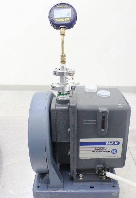 Welch Duoseal Vacuum Pump 1402, 7 Torr-Microns, VG Condition