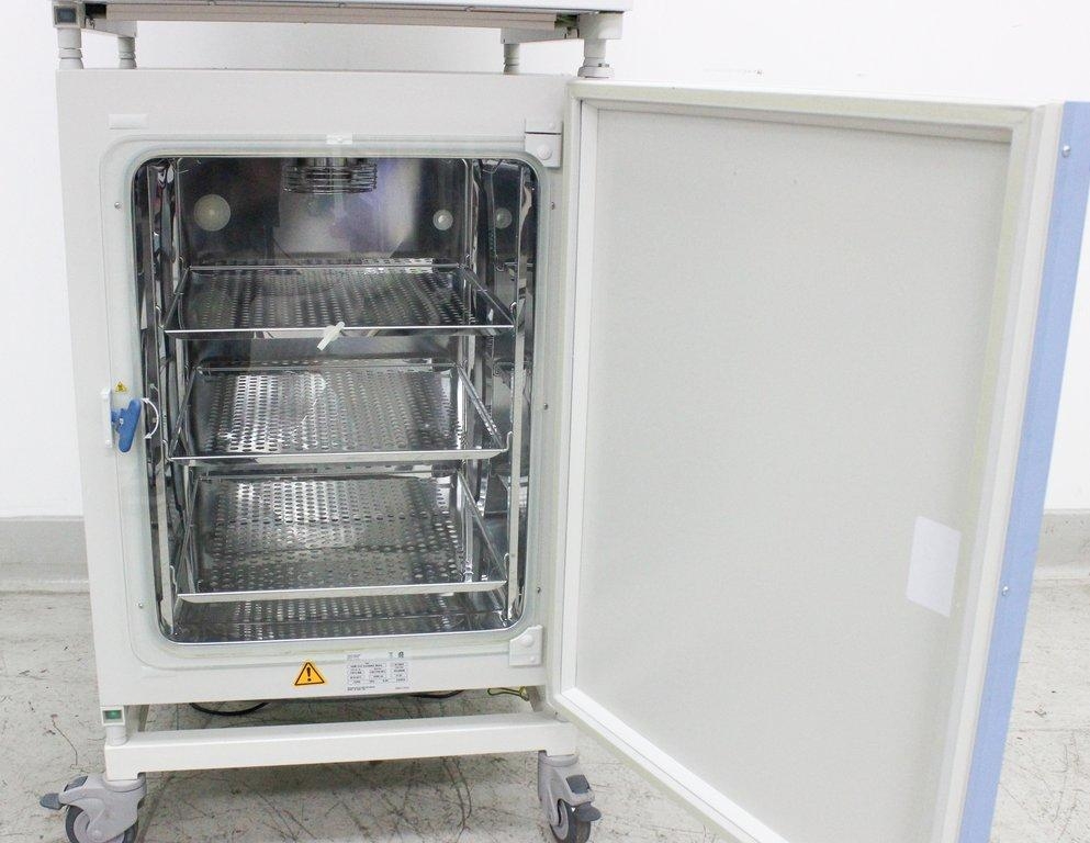 VWR Air Jacketed CO2 Incubator 120V 50/60Hz Preowned Very Good Condition