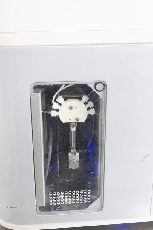 Thermo Invitrogen Attune NxT Flow Cytometer 1K uL/min Acoustic Focus Computer