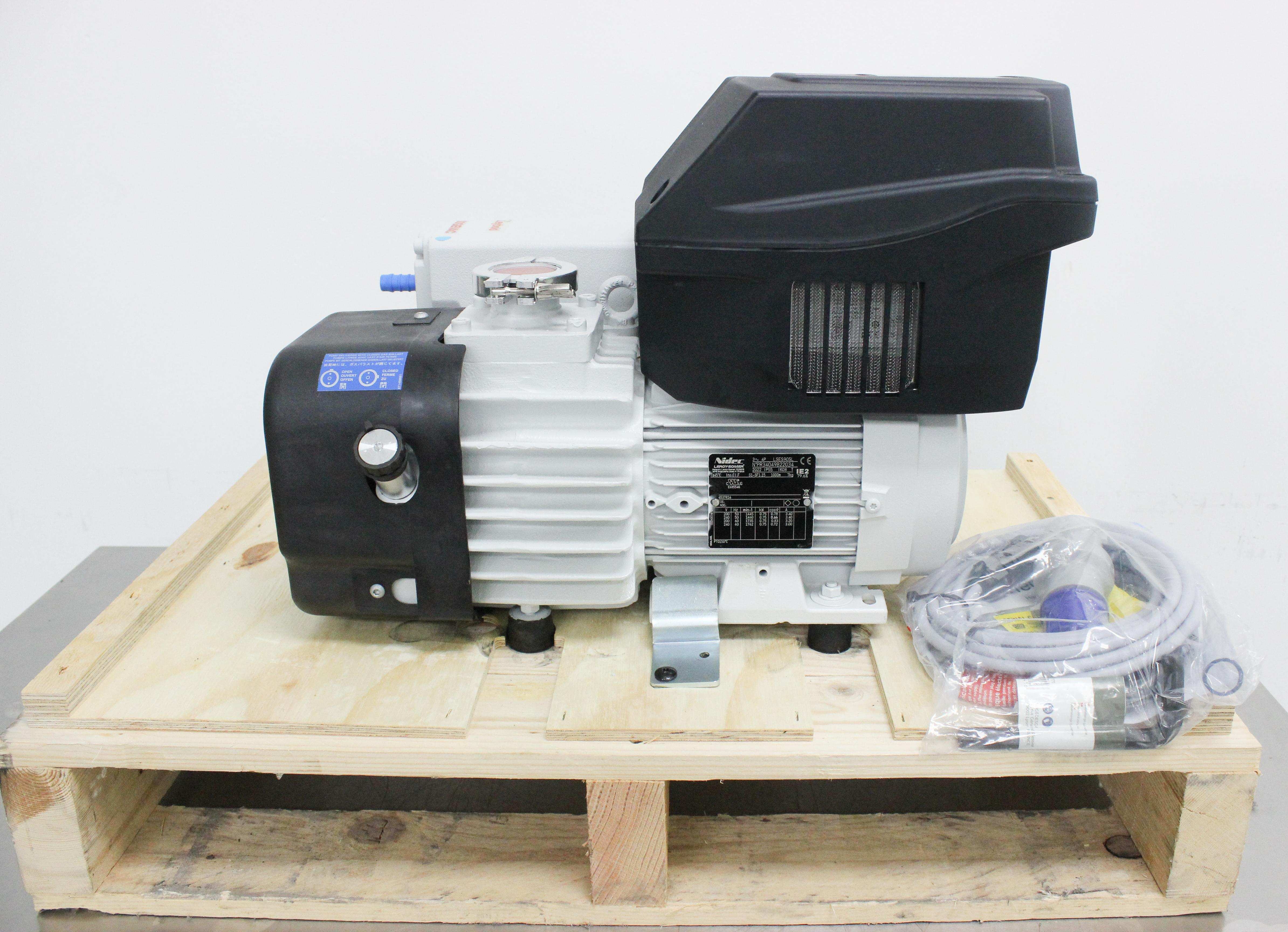 Leybold SV65BIFC Vacuum Pump Compact Design Low Noise Reliability