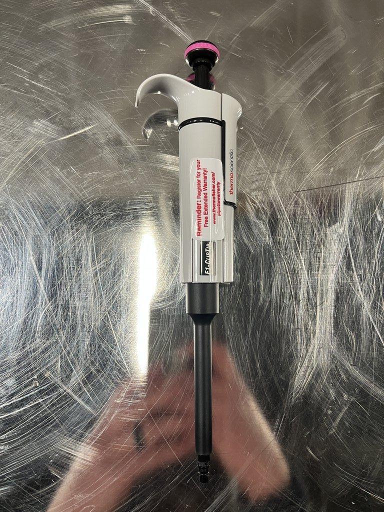 Thermo Scientific F1-ClipTip Pipettor 2-20uL Volume Range Good Condition