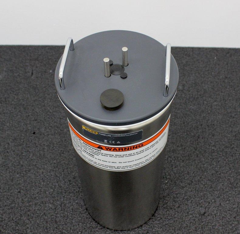 Fluke 7196B LN2 Comparison Calibrator Excellent Condition High Precision