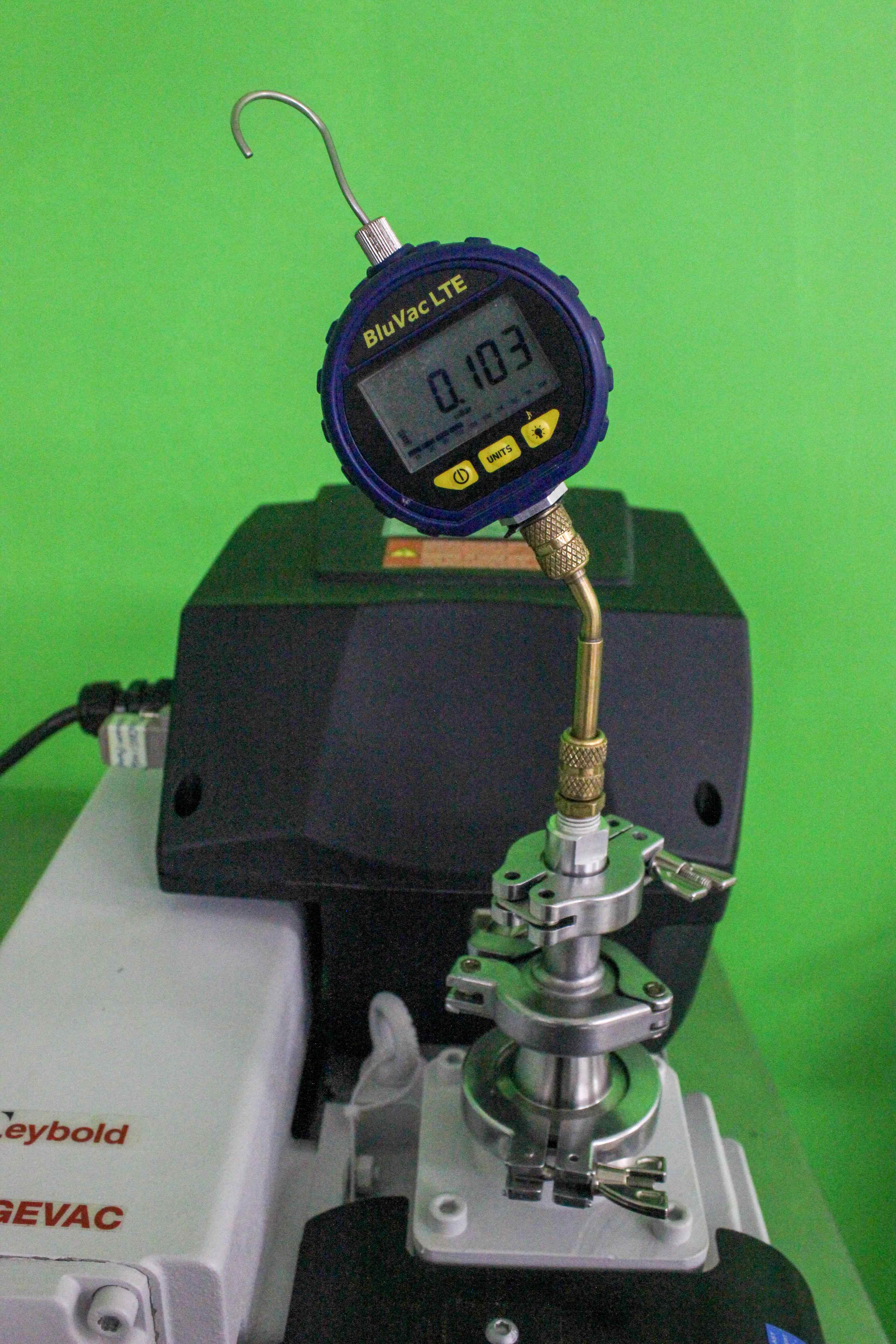 Leybold Sogevac SV65 BI FC Vacuum Pump VG Condition 200-240V 50/60Hz