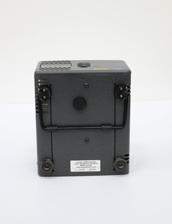 Fluke 9102S Handheld Dry-Well Calibrator 100C Temperature Accuracy