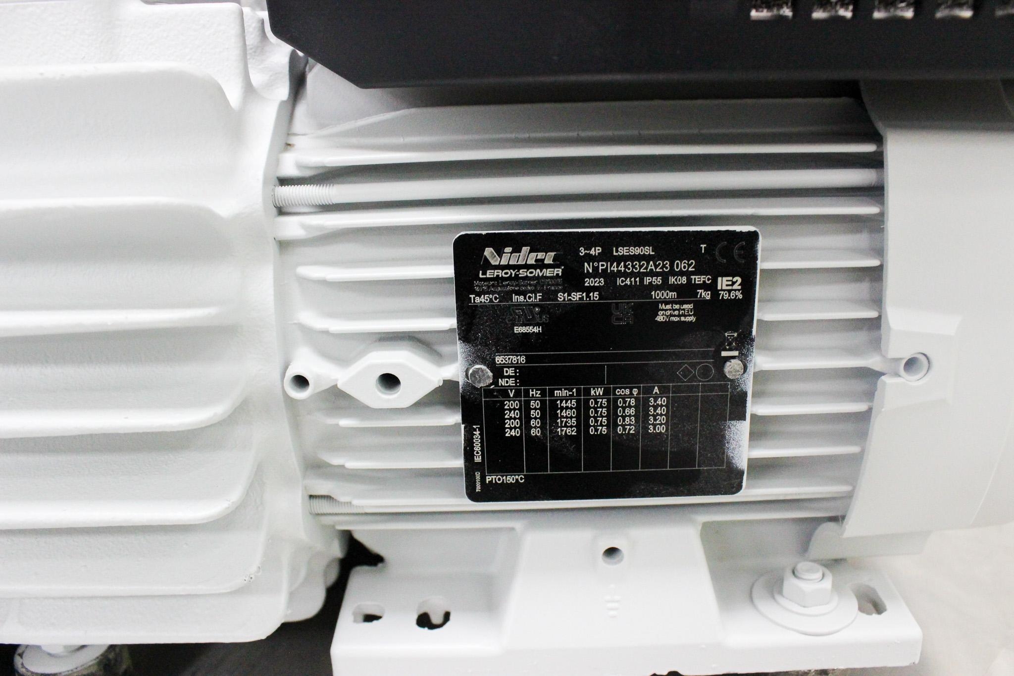 Leybold Sogevac SV65 BI FC Vacuum Pump VG Condition 200-240V 50/60Hz