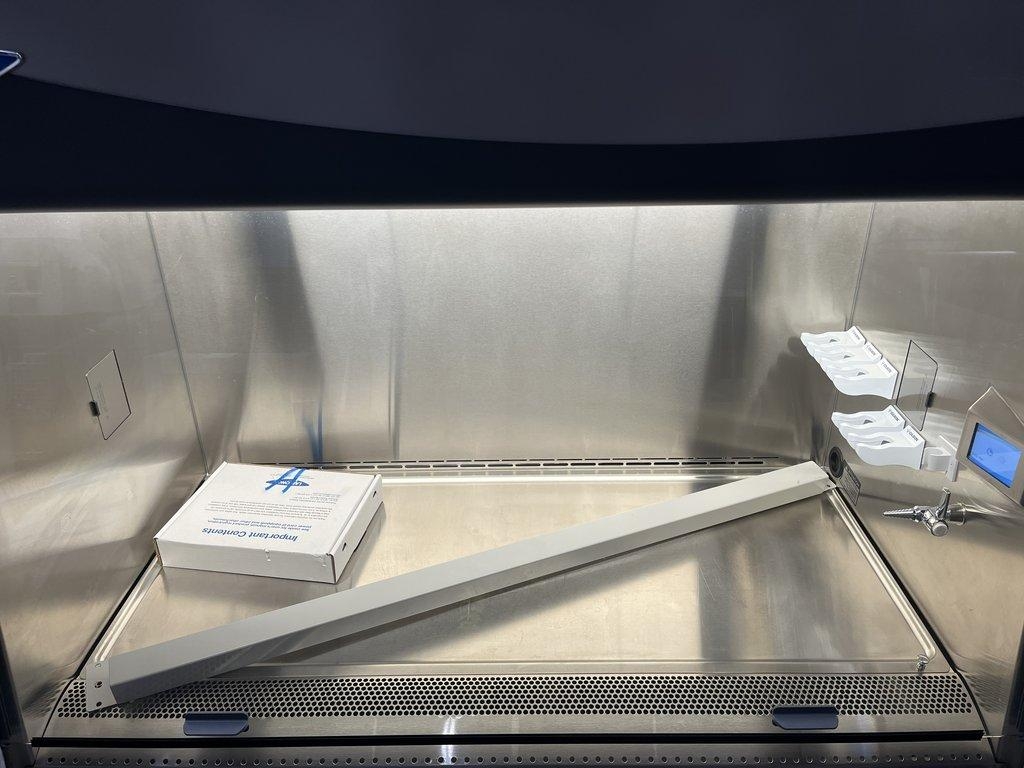 Labconco 302419101 BSC Hood 4ft Filters, Near New Condition, USA