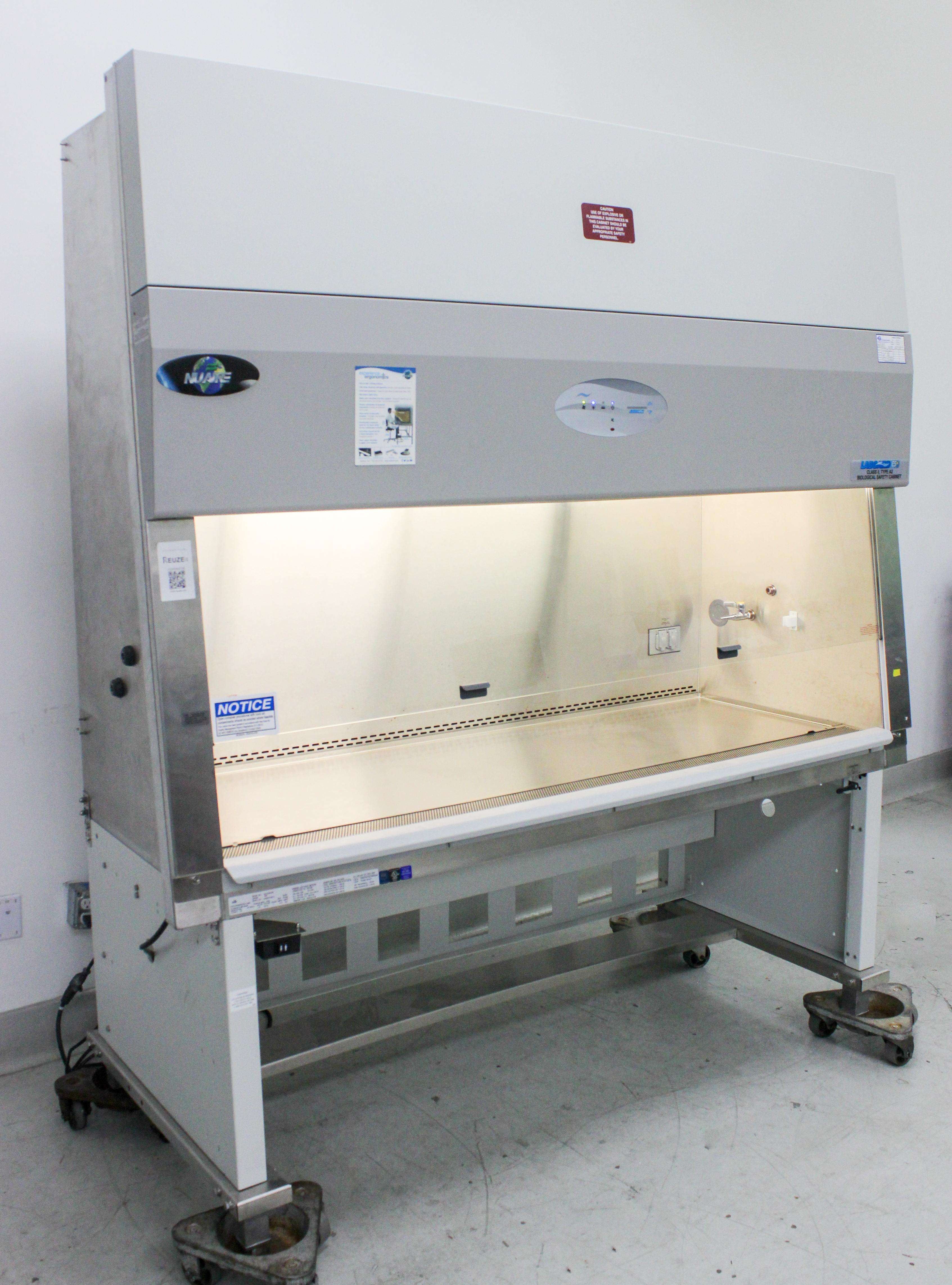 NuAire LabGard ES NU-S540-600 Class II Biosafety Cabinet with Motorized Stand