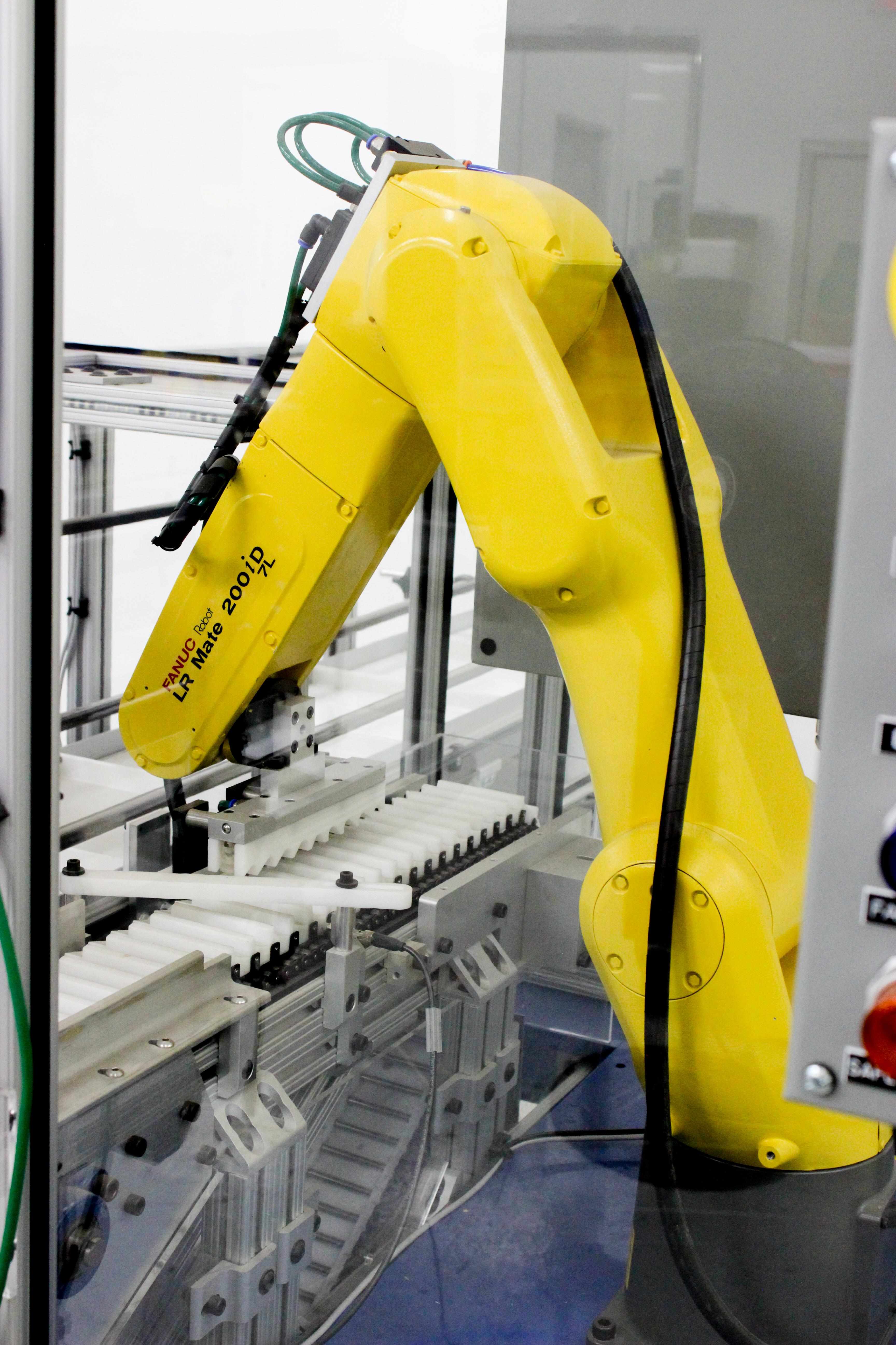 IDI FANUC Robotic Cell R-30iB Mate Plus Robot 7kg Payload 2020