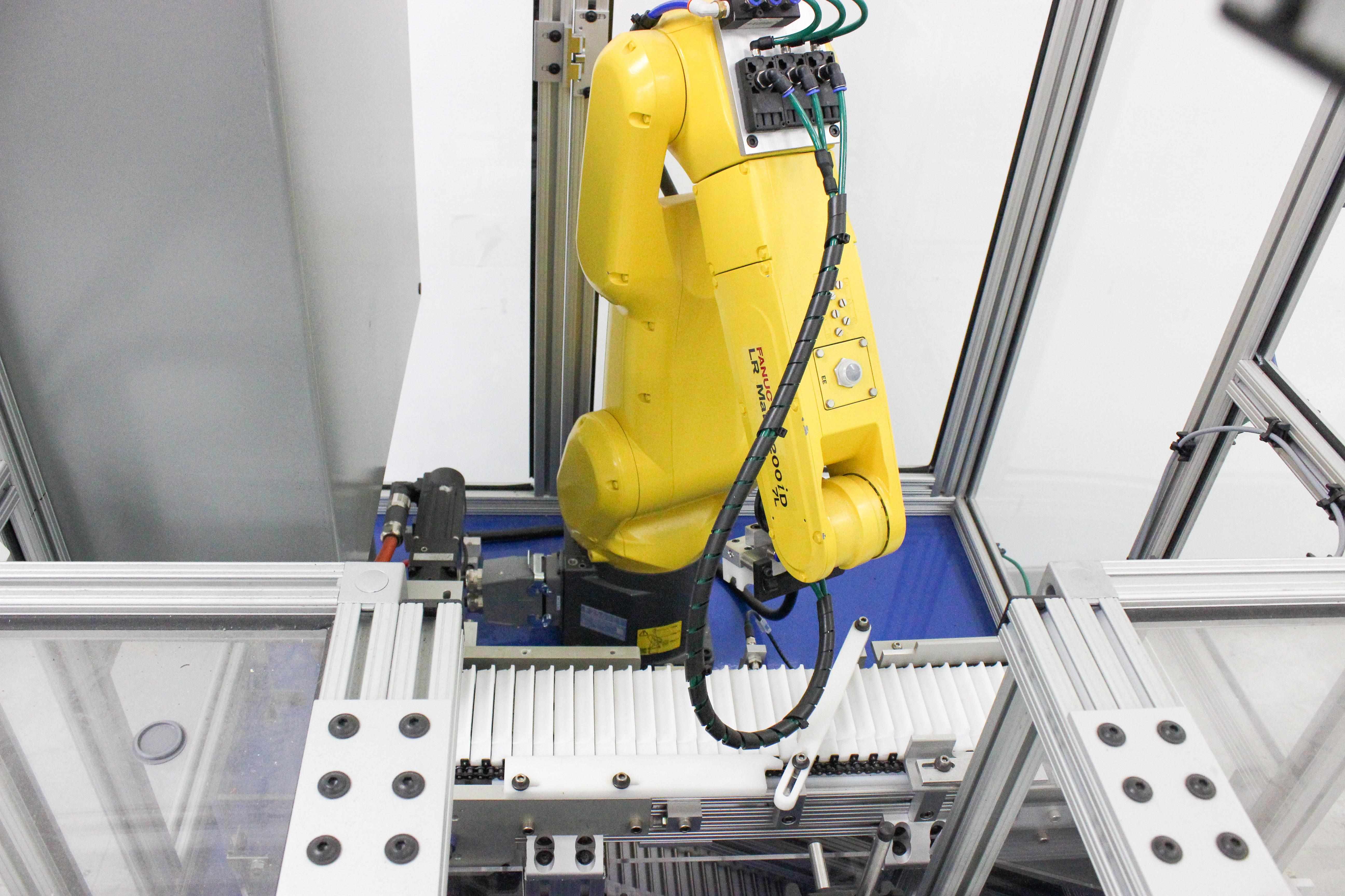 IDI FANUC Custom Robot Cell Pick Place Unit 2020 Preowned Includes Power Cables