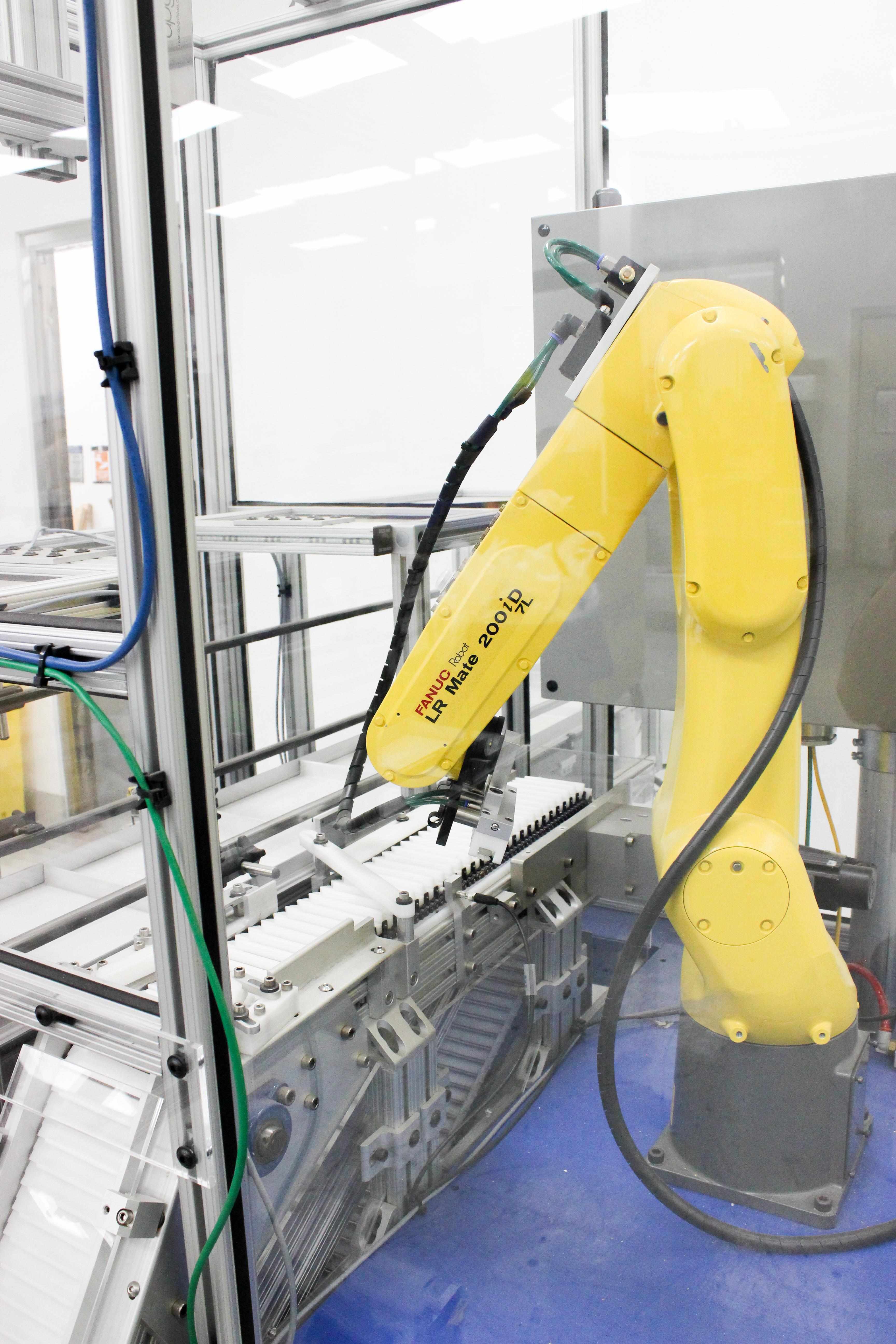 IDI FANUC Custom Robot Cell Pick Place Unit 2020 Preowned Includes Power Cables