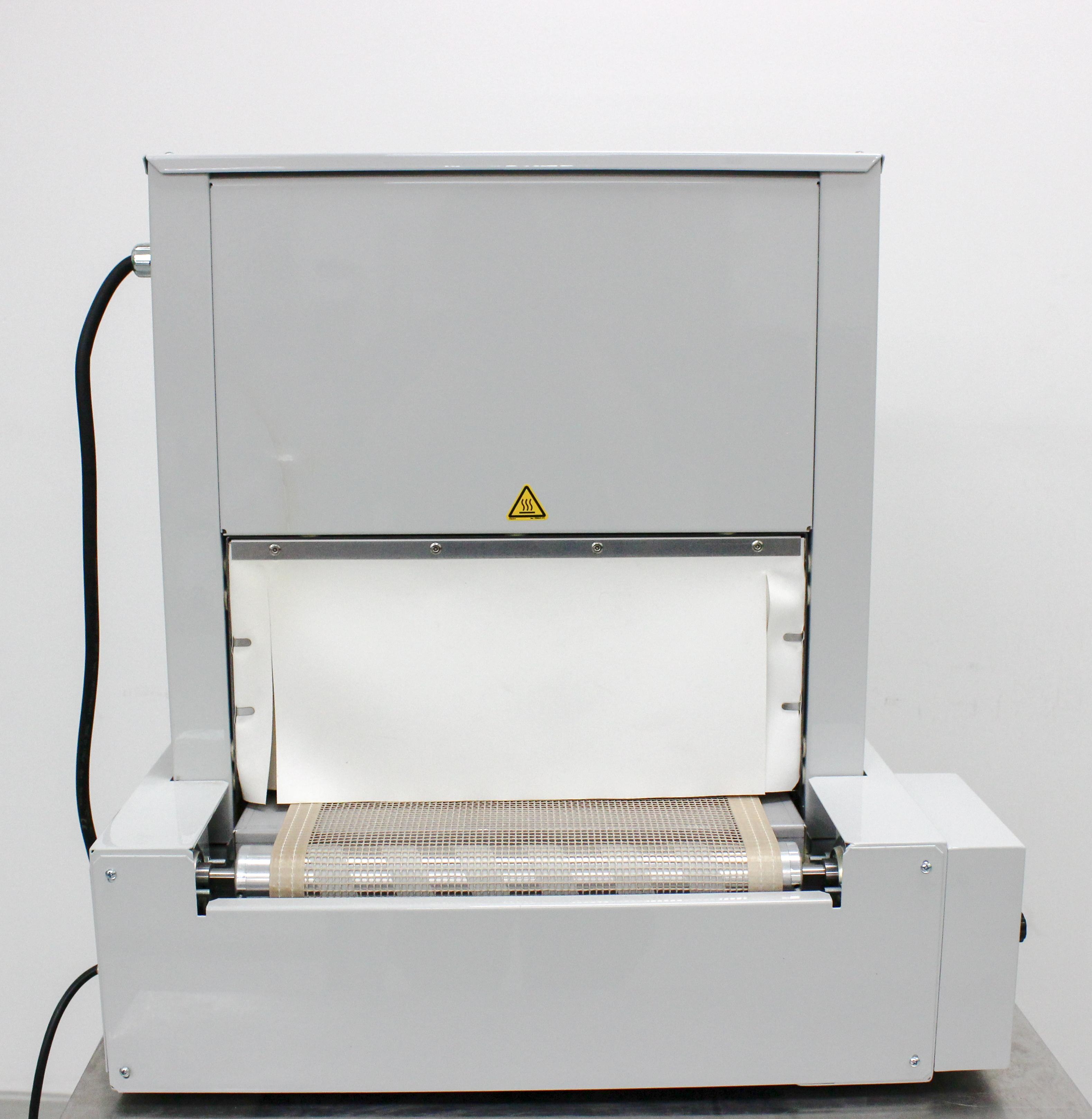 Clamco 820 Heat Shrink Tunnel Packaging Equipment 220V 60Hz Excellent Condition