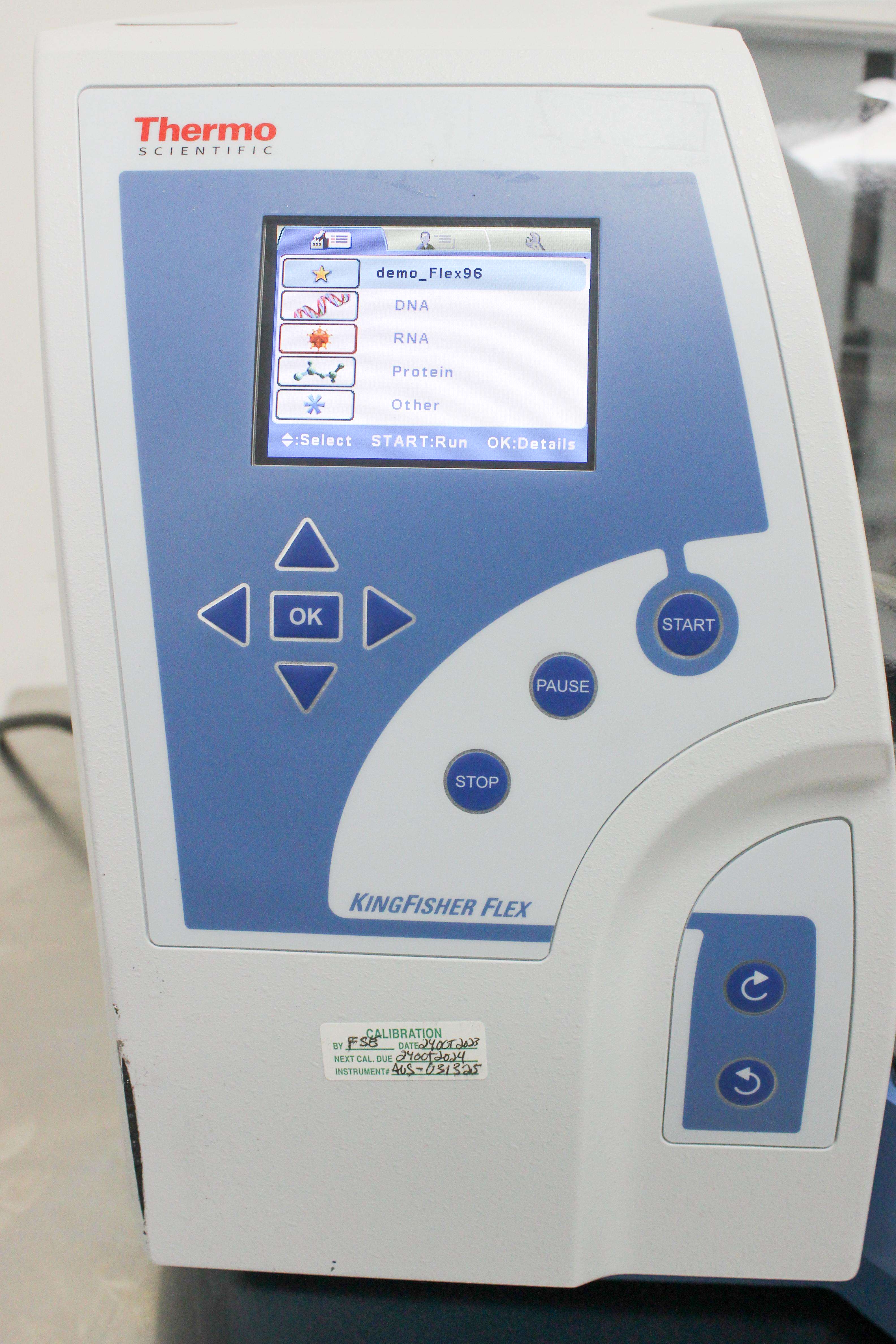 Thermo Scientific Kingfisher Flex DNA/RNA Extraction System, 96/24 Samples, Magnetic Particle Processor