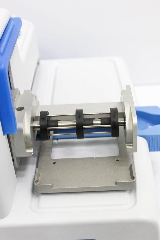 Thermo Scientific Microplate Dispenser MultiDrop Combi Type 836 Ref 5840300