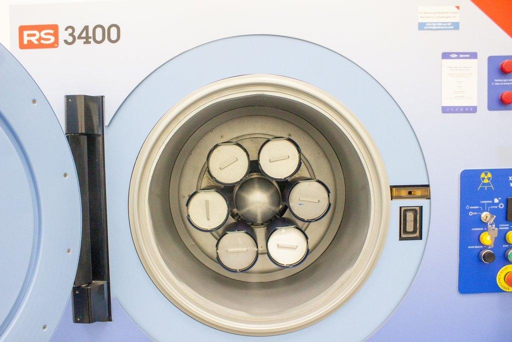 Rad Source RS 3400 Blood Irradiator X Ray 6L Capacity FDA Cleared 5 Min Cycle