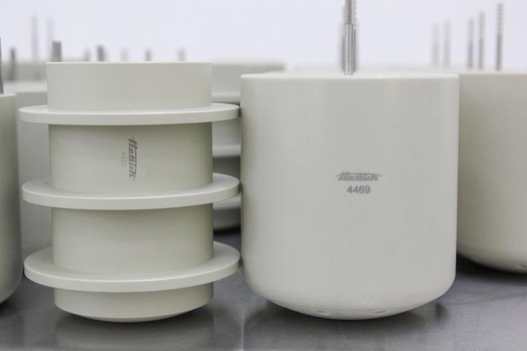 Beckman Coulter Box Bucket Adapters Set VG Condition USA 29 Adapters