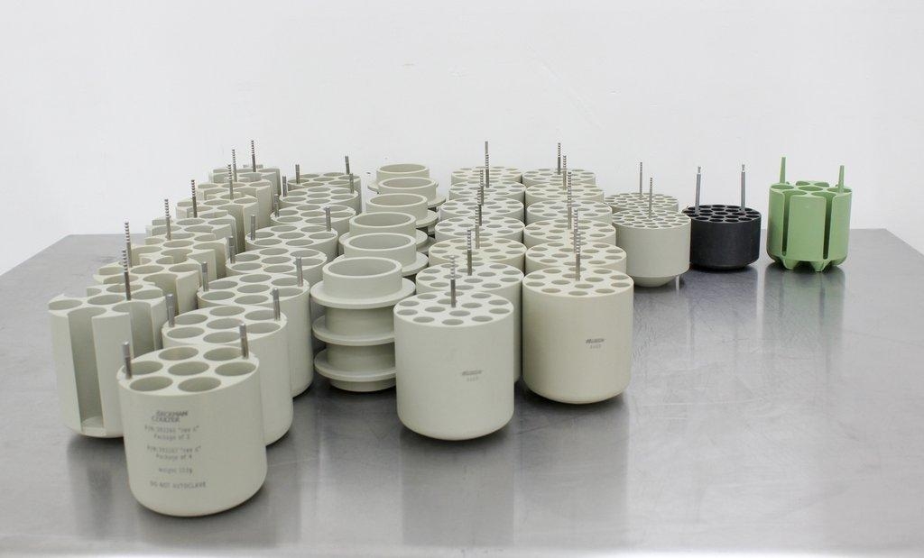 Beckman Coulter Box Bucket Adapters Set VG Condition USA 29 Adapters