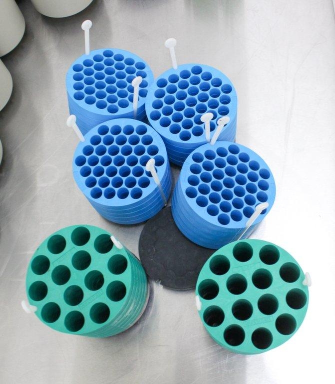 Beckman Coulter Box Bucket Adapters Set VG Condition USA 29 Adapters