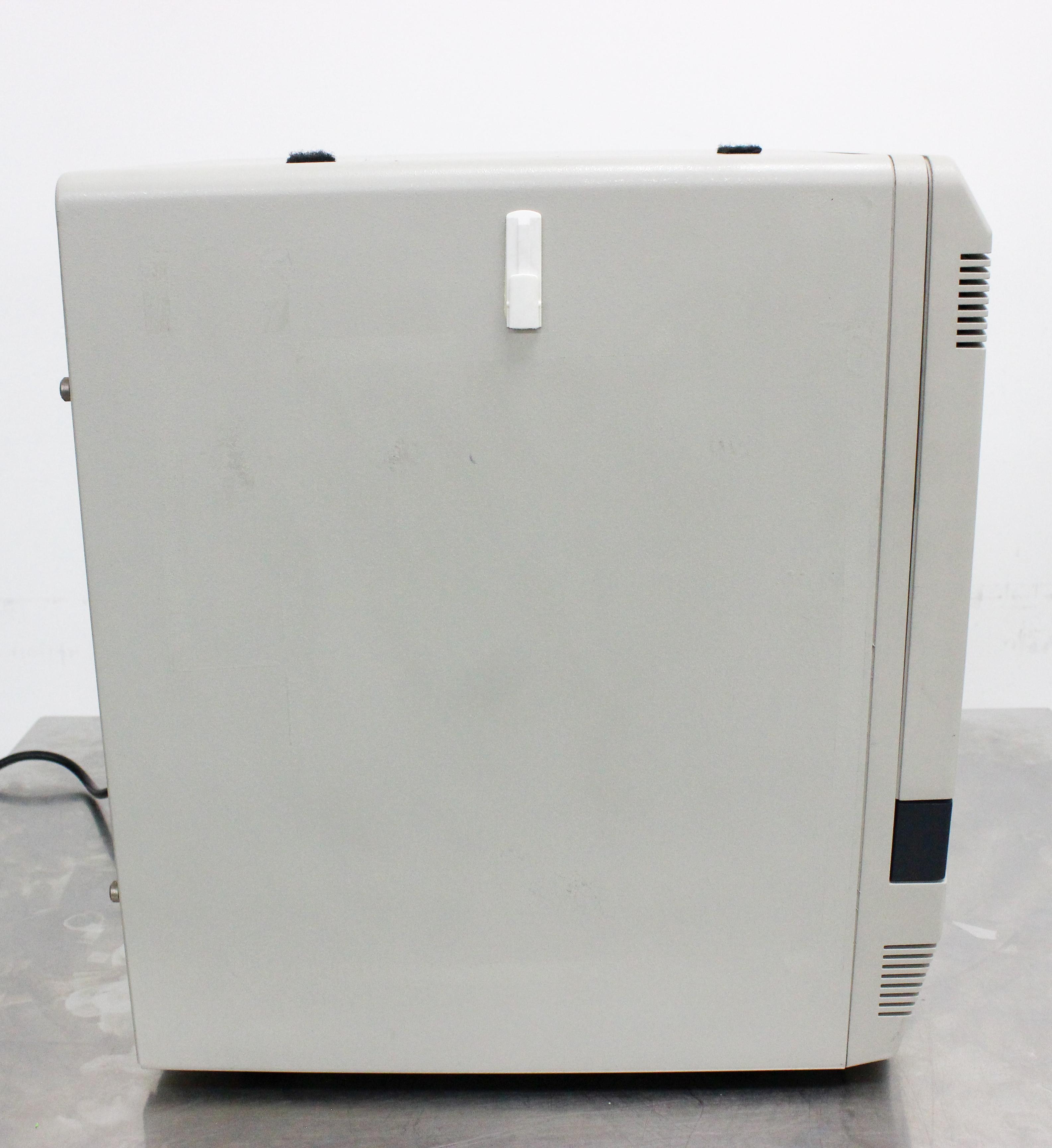 ABI 7500 Fast PCR Thermal Cycler Real-Time System with Fast Cycling 100-240V